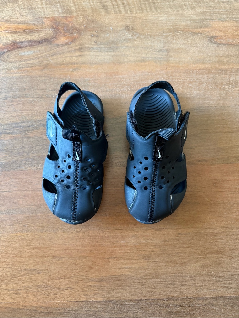 Nike Sunray Sandals - Kids Closed Toe Water Shoes 8C